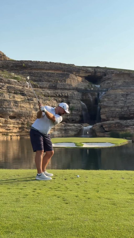 I want to live here…

A 19th Hole for the ages at @bigcedarlodge’s Payne’s Valley course 😍