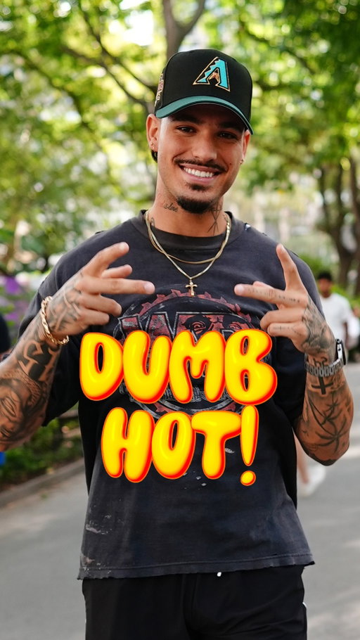 'stay in school, guys' 🍎

(with @nigelroxbury + @pepe.garcia15)

👉 follow @dumbhotshow for more episodes

#dumbhot