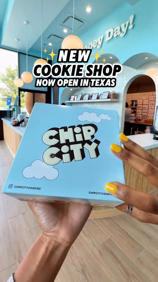 🍪 BIG NEWS! @chipcitycookies has opened their very FIRST location in Texas! 🎉 

Fresh baked, ooey gooey, oversized cookies! They have 124 classic flavors that rotate weekly. 😋 All the flavors are hand crafted and created to be as ooey and gooey as possible to satisfy your tastebuds.

Chip City Cookies also ships nationwide so your loved ones don’t have to miss out! 🍪 🫶

📍6650 Alma Rd Suite 100 
McKinney, TX