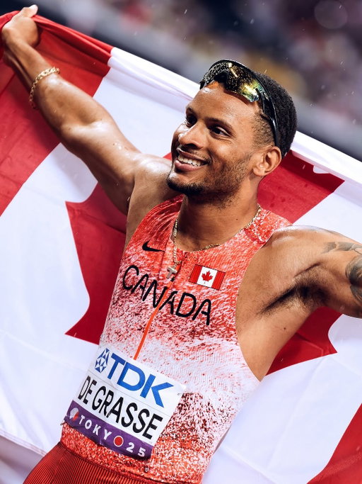 arigato Tokyo! It’s been real. grateful for it all, the memories never fade! 🫡 

difficult season but glad to close it out with a medal again with the squad

thank you to @drinkag1 for helping keep my body in check, @oakley for the fresh looks, and @pumarunning for being with me since day 1

back to the lab ☝🏾

📸: 1 [ @julie.fust ] 2-4,6-8 [ @kellermans.lens ] 5 [ @lhanndowns ]