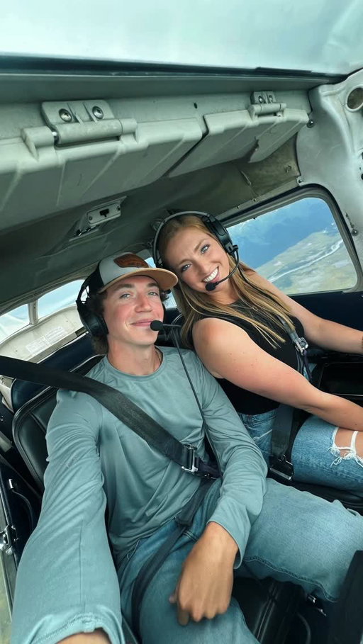 This was insane 😳 

•
•

#alaska #plane #dating #outdoors #alaskalife #flying #datenight #alaskan