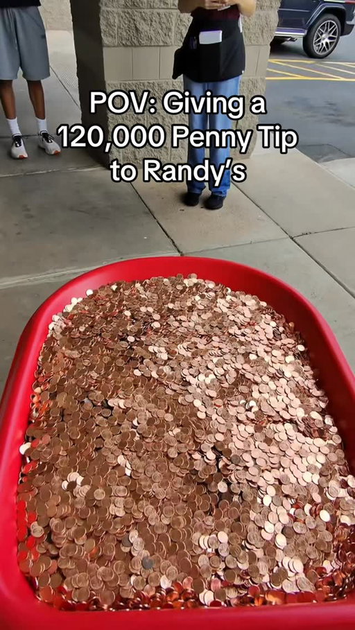 @randysrestaurantaz Thank you to the Randy’s employees for being such kind and hard working people, every day they make people’s lives better. (Everyone in the Resturant was tipped even the cooks) peace and love, click follow to help me make more stuff like this
