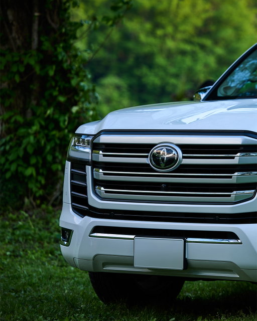 It just oozes comfort wherever it is.

#TOYOTA #LandCruiser300 #SUV