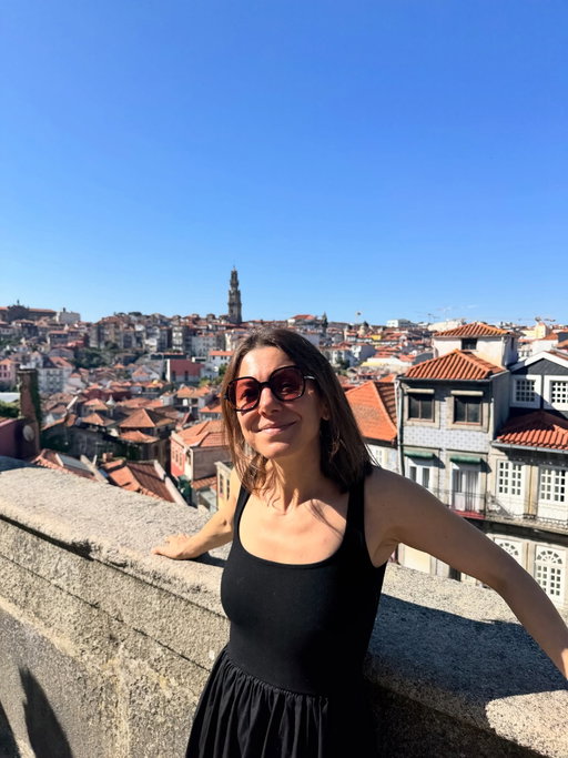6 Days in Porto and Óbidos area 🇵🇹 

Second time visiting Portugal and it’s hard to explain the feeling I had during this trip. It’s fascinating to travel to another country where people speak your language, but at the same time, it feels… weird? The accent, some words, the grammar… it’s the same but… it’s not the same? 

And I mean, I’m still a foreigner even though we share the language (and lots of other similarities). 

Well, enough of random thoughts. 

That’s a wrap now and it’s time to go back home.

Obrigada, Portugal! We had fun - and lots of delicious food 🥹

#porto #portugal #eurotrip