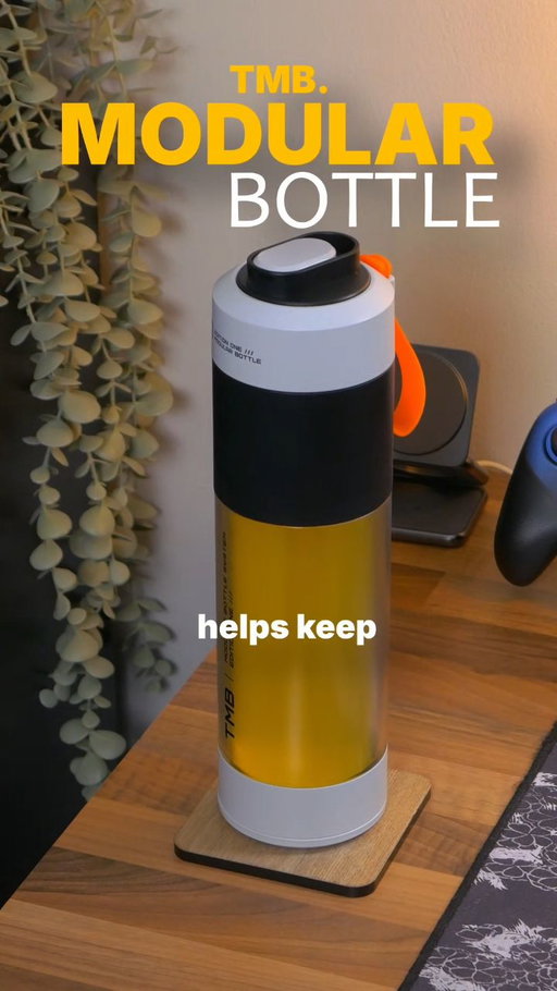 This bottle from Modular Bottle does everything right. 

Full glass interior that's easily removable for cleaning, insulated to keep your drinks cold or hot, 4 different caps all packed into this stylish package👌

The perfect bottle to keep you hydrated whilst your gaming🎮

 @modularbottle #modularbottle #sportsbottle #lifestyle #waterbottle #bottle #gamingsetup