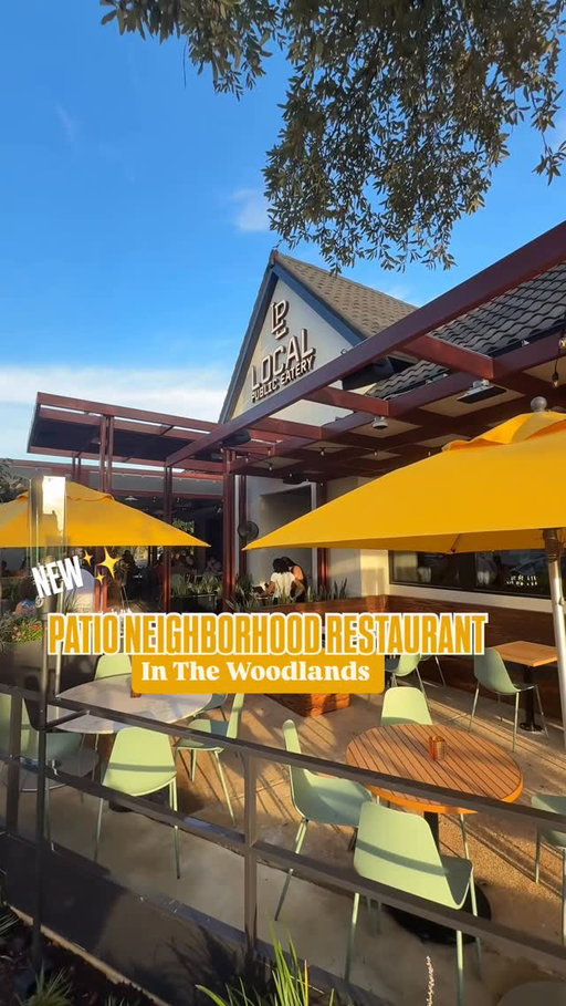 NEW WOODLANDS RESTAURANT 
📍 @localpubliceatery 

This is an awesome casual restaurant that has a great atmosphere and patio. Perfect for a casual bite, watch a game, date night or girls night!
We loved the fried chicken ramen, tandoori pizza, hot honey sandwich. Make sure to get some dessert and cocktails!