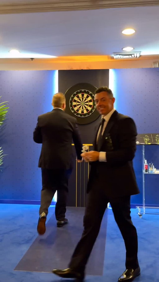 Rory & Shane hit the oche 🎯
#TeamEurope | #OurTimeOurPlace