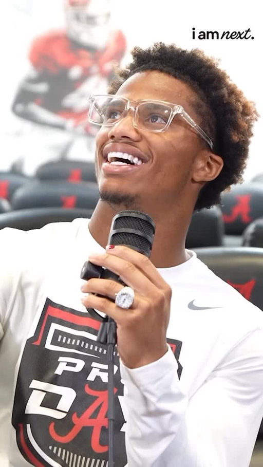 I guess you gotta do what you gotta do 😂

Full Ryan Williams interview on our YouTube!

Interview with Darien Rencher @d_rench 

#iamathlete #collegefootball #alabama #football #college #cfb #rolltide #ryanwilliams