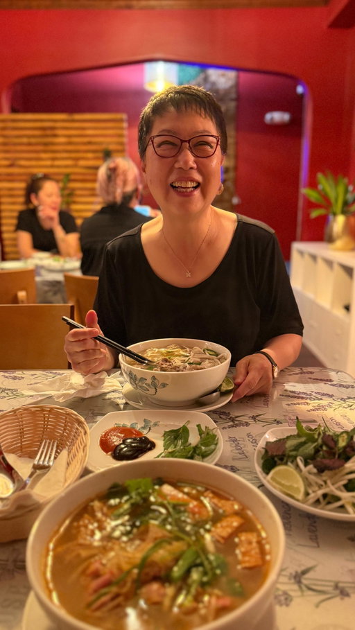 First time trying Northern Vietnamese food and mom discovers her new favorite dish? 🦀🍅

📍Pho Hathanh
2625 SE 21st Avenue
Portland, OR 97202
@pho.hathanh