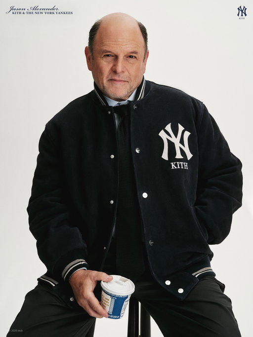 Jason Alexander for Kith & the New York Yankees

The collection will be available this Friday at Kith shops, 11AM EST/CET on Kith.com, CA.Kith.com, EU.Kith.com & the Kith App.

The campaign is now live on Kith.com (link in bio).