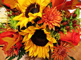 Wedding Wednesday🌻 #sunflowers never go out of style this time of year!🌻 #SunflowerBouquet 🌻#WeddingFlowers🌻 #AutumnWeddings🌻 #SunflowerLove🌻