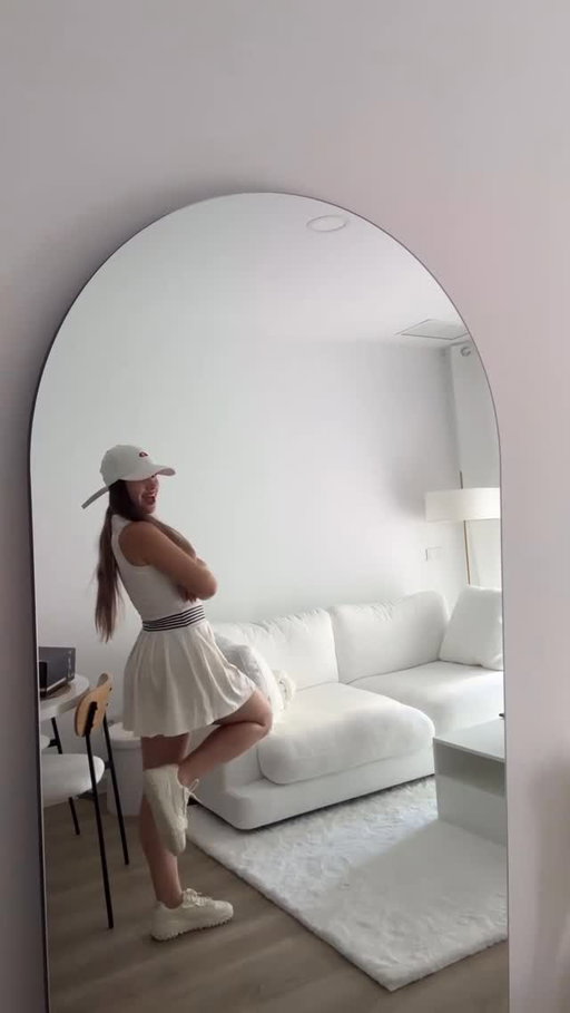 La sensación de encontrar el outfit perfecto…🎾🧡