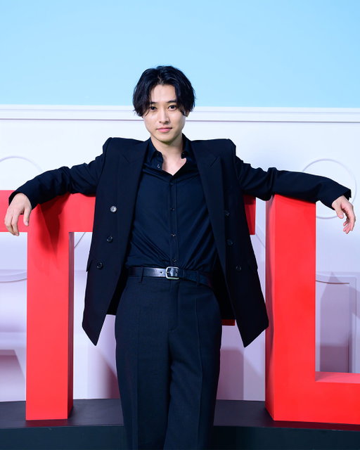 Netflixシリーズ
『今際の国のアリス』シーズン3
キャストが“ブラックカーペット”に登場🖤

山﨑賢人、土屋太鳳、三吉彩花、佐藤信介監督
玉城ティナ、醍醐虎汰朗、玄理の
ドレスアップスタイルをお届け🃏

Netflixシリーズ
『今際の国のアリス』シーズン3
9月25日独占配信スタート！

#今際の国のアリス3 #AliceinBorderland3
#山﨑賢人 #土屋太鳳 #賀来賢人 #三吉彩花
#玉城ティナ #醍醐虎汰朗 #玄理
#ネトフリ #ネットフリックス #netflix