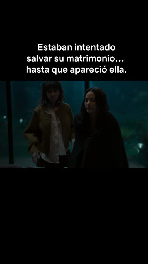Ustedes me perdonarán pero a ella yo también le hubiera abierto la puerta sin pensarlo 😌 'La huésped' ya está disponible.