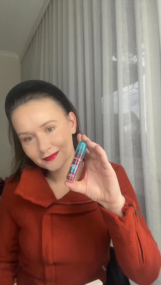 Trying the new @nyxcosmetics_aunz Lip IV in shade Red-y Set Wet ❤️ 

The colour is gorgeous but the staying power is what has me obsessed 🤌

🏷️ #NYXCosmetics #NYXAUNZ #chemistwarehouse 
#nyxlipiv #hydratingglossstain #glossgoals #redlips #longlastinglipcolor #glossyfinish #liptint#nyxcosmetics #lipstain
#statementlips #instantglam
#motd #lipcare #glossyvibes
#beautyinspo #boldlips #wetlooklips #veganbeauty #crueltyfree