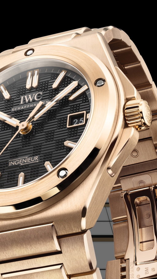 Precision in gold. A case made of 18-carat 5N gold meet a black grid-patterned dial in the Ingenieur Automatic 40.

📸 IW328702
🔗 Link in bio.

#IWCwatches | #IWCingenieur | #FormUndTechnik