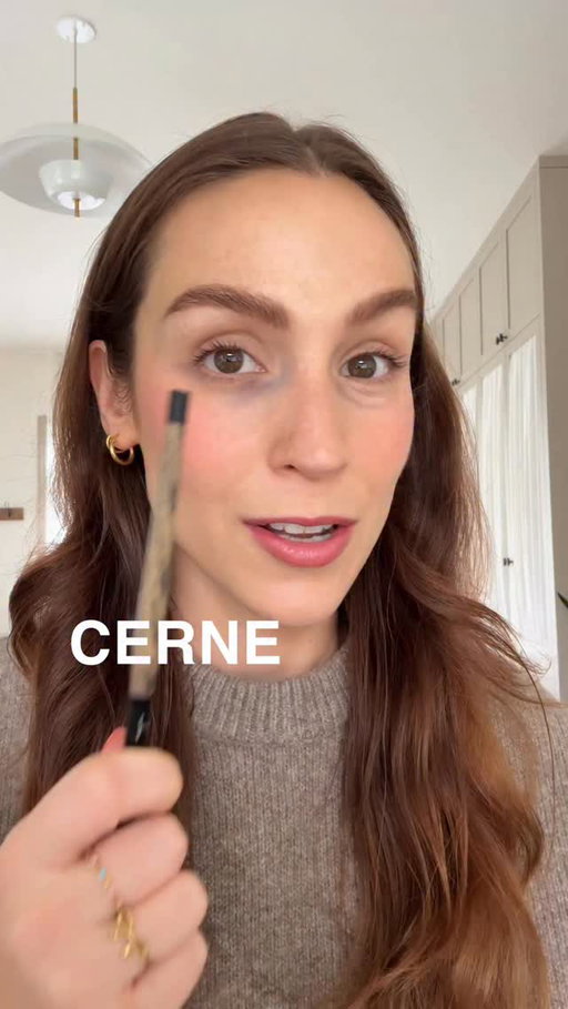 Cernes vs poches : comment les maquiller. Enregistrez pour plus tard ! 

#cernes #maquillage #poches #fatigue