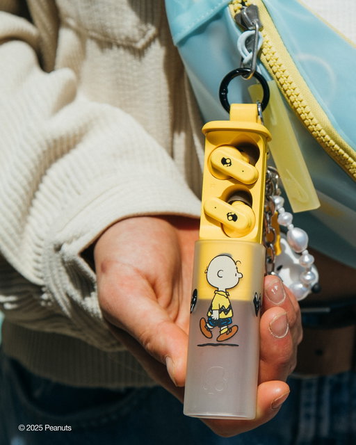 Charlie Brown, Snoopy, Woodstock and Spike. Who are you picking?

@snoopygrams 

Skullcandy x Peanuts