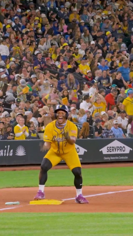 Just wait until Ty goes 6-7 this weekend 👀

#bananaball #savannahbananas #baseballplayer #67 #brainrot