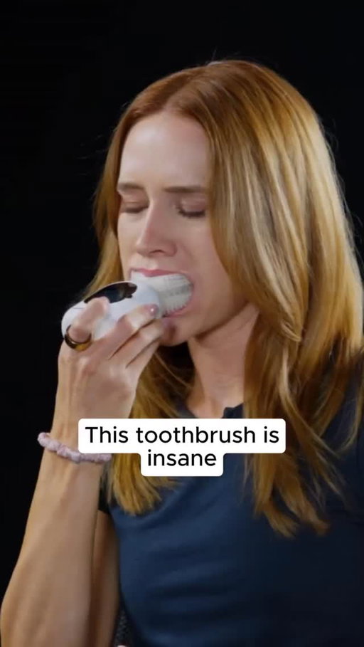 The reality? Most people don't brush for a full two minutes or use proper technique. The Feno Smartbrush takes care of all of that in just 20 seconds.