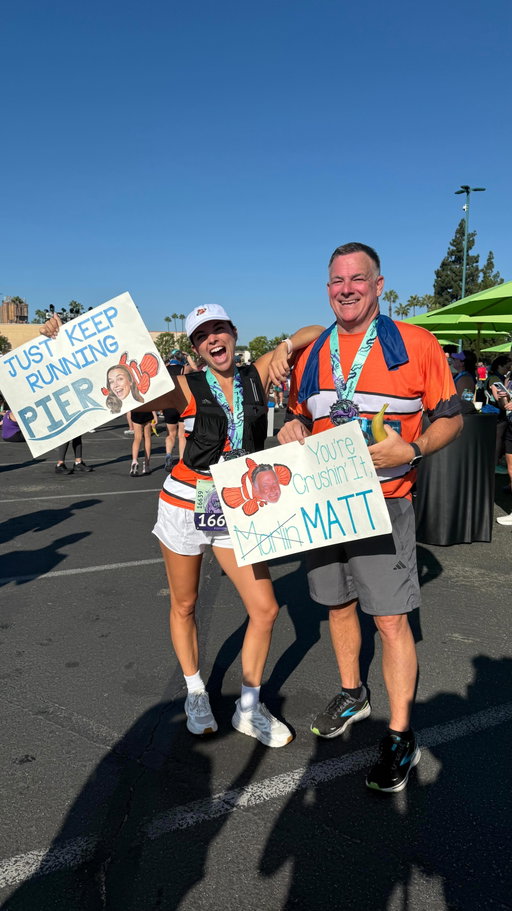 my first half marathon!! i’ve come to the conclusion that running 13.1 miles is fun when u have a LOT of distractions (aka disneyland itself lmao)
