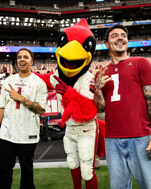 Faze Clan popped out for TNF 🙌