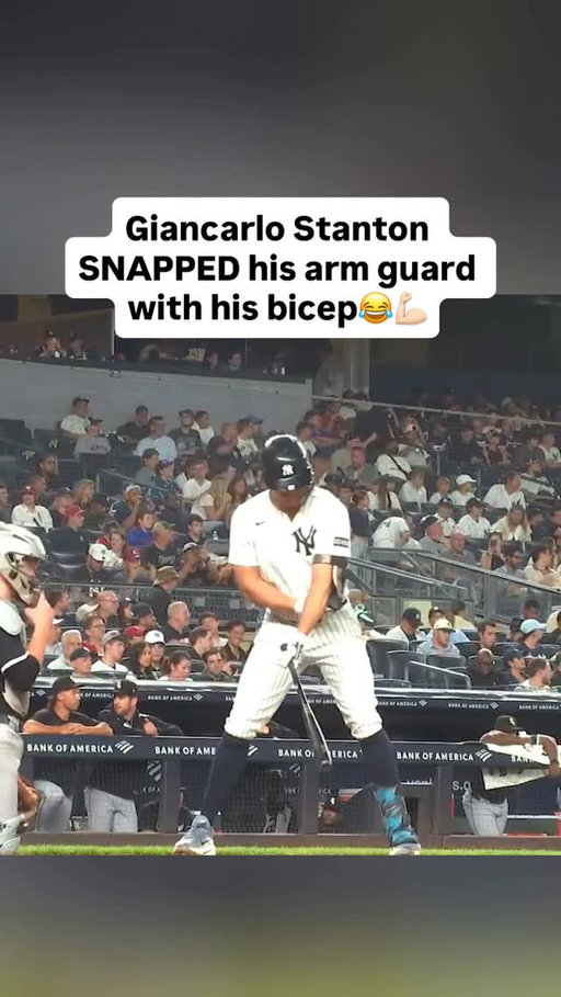 Big G is FLEXING😭

#Yankees #GiancarloStanton #FiresideYankees
