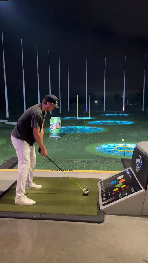 Doink #dewpartner 

@mountaindew @gm__golf