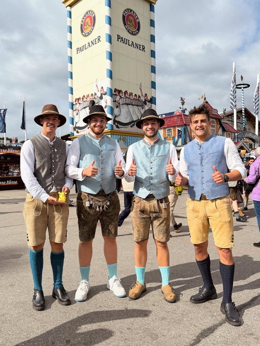 4x Hendl‘ bitte 🍻