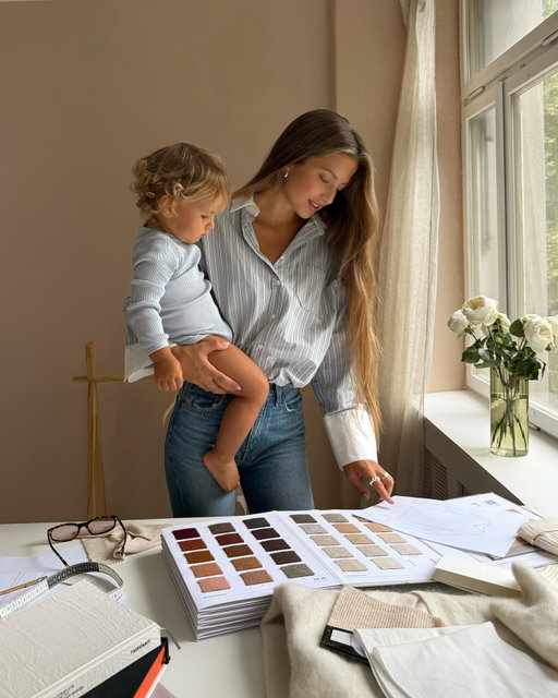 Behind the scenes of something close to my heart 🤍
Sketches, fabric swatches, long talks, and countless decisions, all coming together for a little dream that’s slowly taking shape. Creating something that feels just right – for us, and for our little ones.
Launching 1. of October @minimalisma_com ☁️