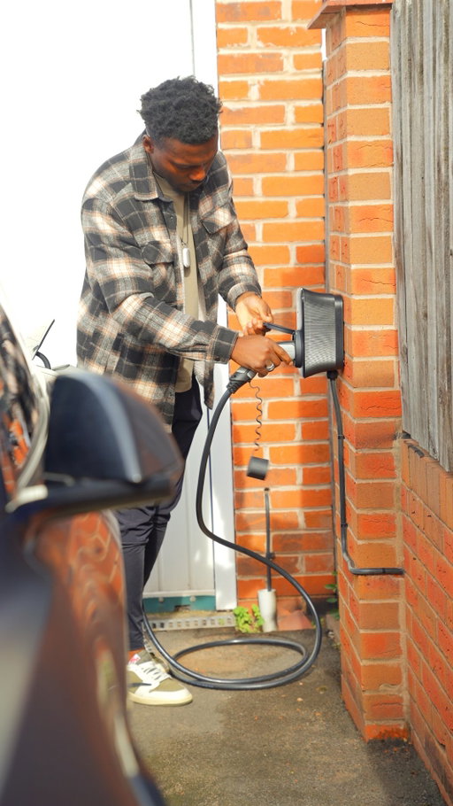 AD. If you’re looking for ways to lower your bills and create a smarter, greener lifestyle, then the Hive EO Mini Pro 3 Charger is the one to consider.

What do you get?

- Fully compatible with all electric vehicles and plug-in hybrids using a Type 1 or Type 2 connection.
- Fast 7.2kW charging – a typical EV battery charges in under 8 hours.
- Track charging progress, receive notifications when charging is complete, and view your full charging history in the Hive app.
- Pair with any electricity tariff and see exactly how much you’re spending — in real money, not just kWh.

Check out @HiveHomeUK for more!
#HiveHomeUK #KnowYourPower