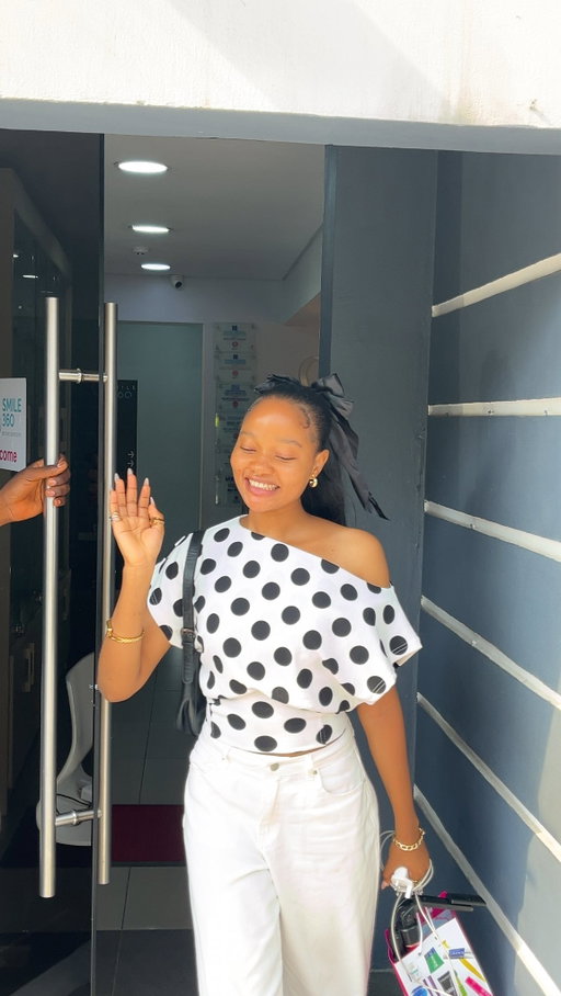 Self-care goes beyond skincare and gym time, it’s a smile that’s clean, fresh & 360 approved✨ 

Confidence really does start with your smile. 
Ready to add dental care to your self-care? Book your appointment with @smile360ng today!