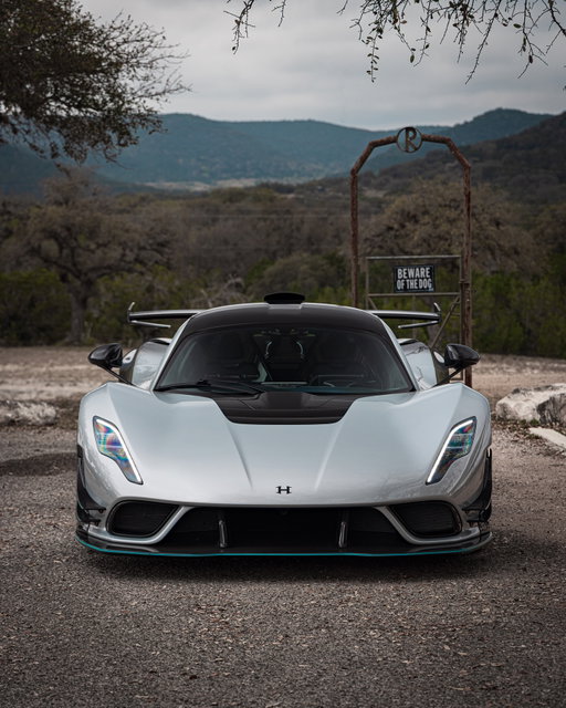 Pure power. Pure focus. Pure Venom. 🏴‍☠️

#HennesseyPerformance #VenomF5 #F5 #VenomF5Revolution #CarbonFiber #Carbon #Fade #Hypercar #TopSpec #RafaRacing #V8 #Pennzoil