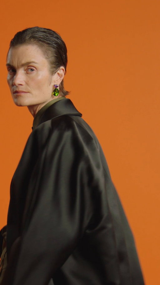 Each composition in the Prada Spring/Summer 2026 Womenswear Collection transforms constantly, insistently, in reaction to the now.
Discover more via link in bio.

#PradaSS26 #MiucciaPrada #RafSimons