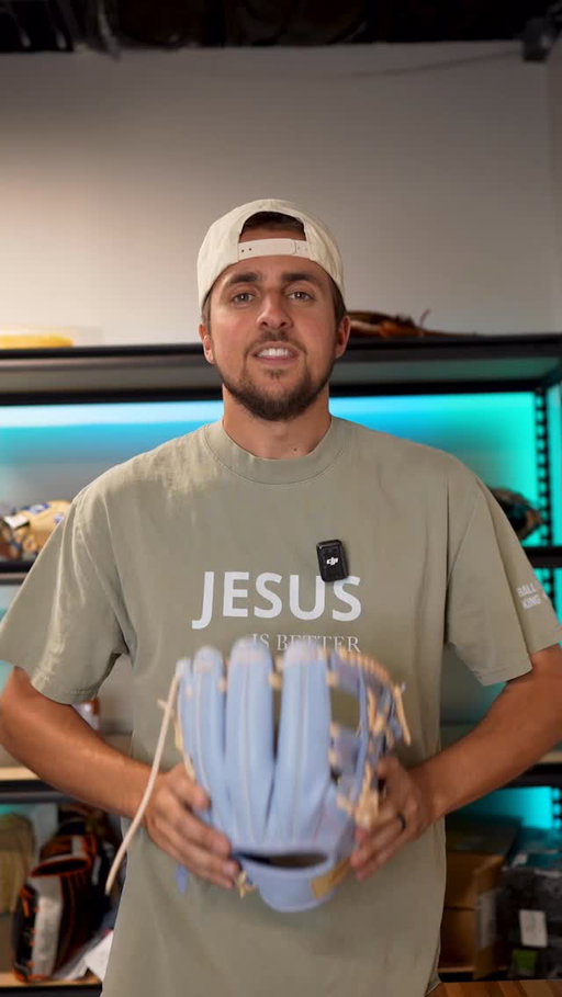 Do you guys like the color of this glove?