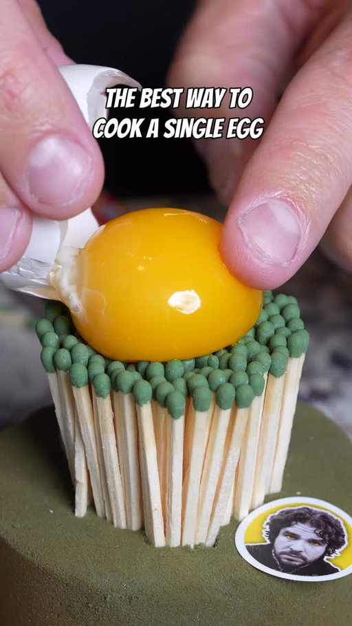 Cooking a single egg #satisfying #asmr #eggs #usa
