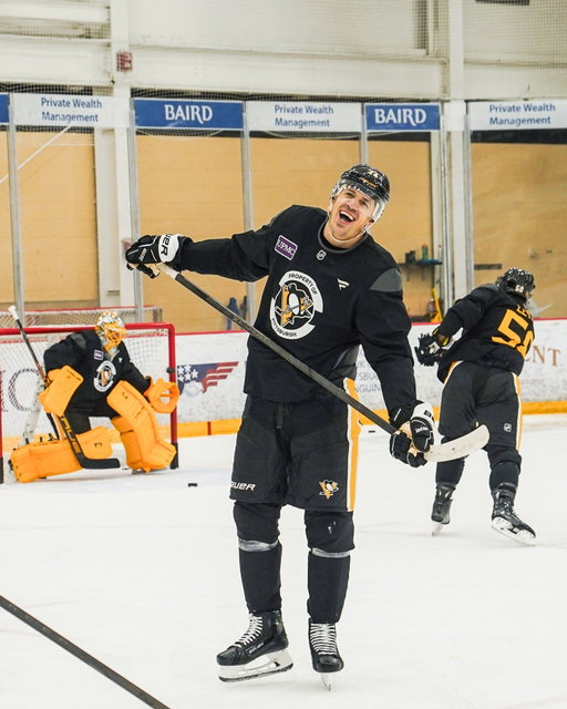 Geno and Flower banter. Just like old times 🫶