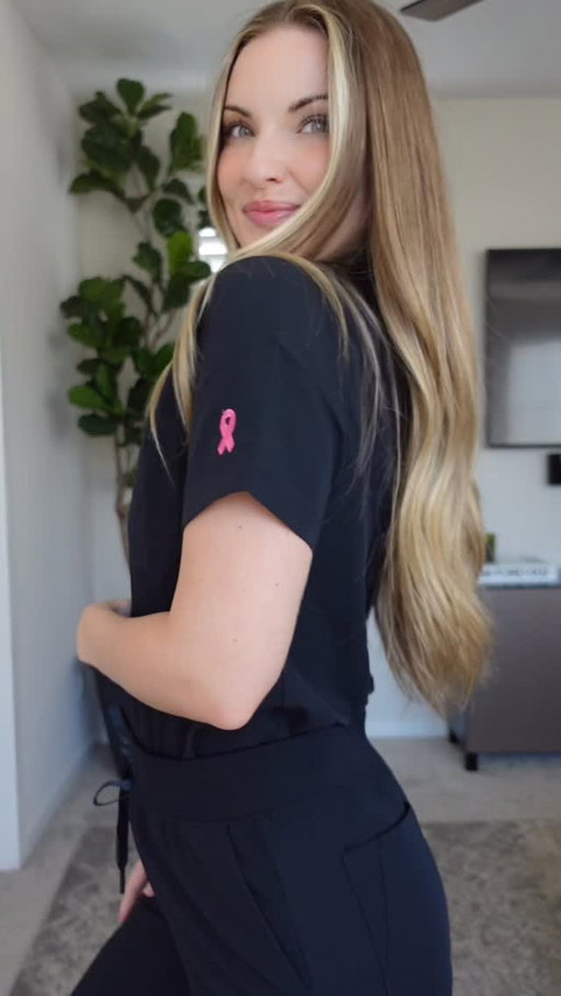 all black scrubs haul @jaanuu 🖤 use code kelsypack for 20% off