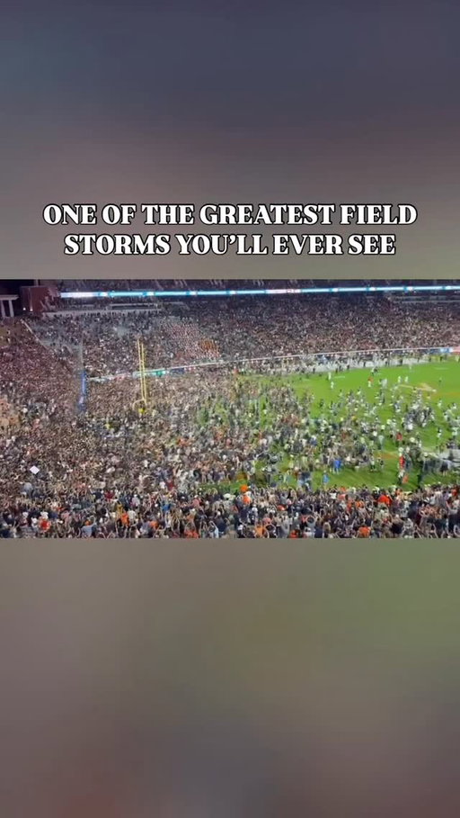 There’s nothing like college football, man @unnecroughness 

(via @that_epps_boy)