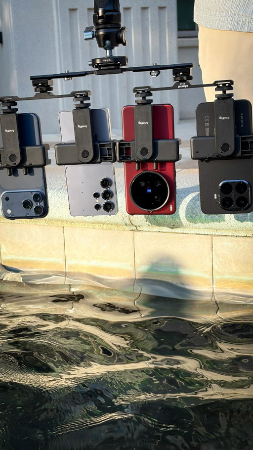 Which phone do you think looked the best in this slow motion underwater video test between the iPhone 17 Pro Max vs Xiaomi 15T Pro vs Galaxy S25 Ultra vs Vivo X200 Ultra? 

#iphone17 #xiaomi15tseries #galaxys25 #vivox200 #underwater #tech #technology #smartphone #smartphonephotography #phonephotography #apple #xiaomi #vivo #samsung #phonevideography