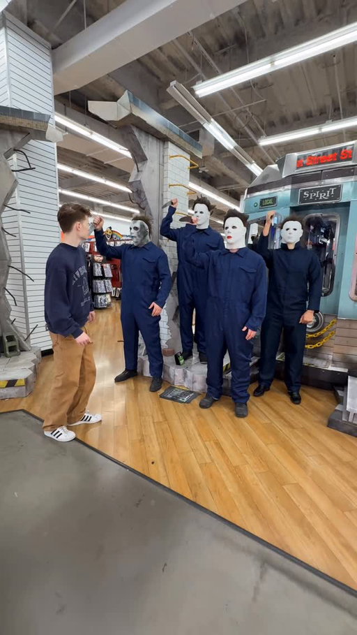 Halloween stores in 2025 are lit 🔥🤣