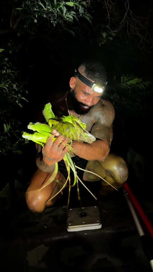 Aura Farming in Miami will never get old 😎🦎
How many lizards did I catch 👀
Rate my reflexes 1-100 🔥