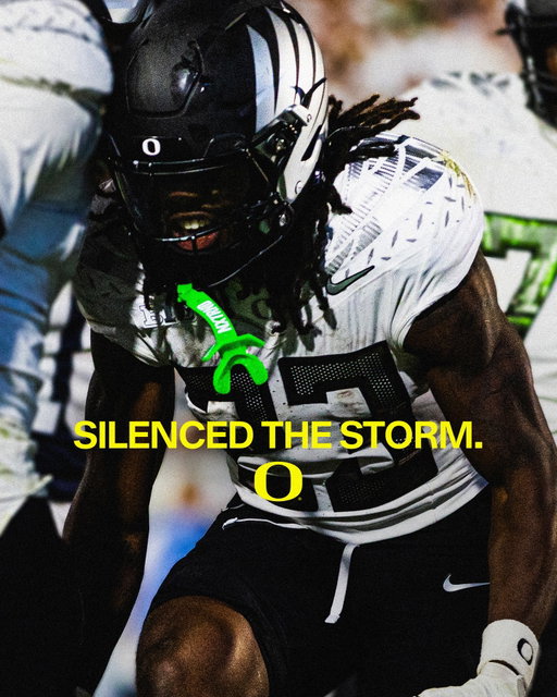 Rose through the noise. #GoDucks