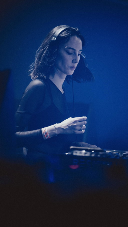 The inimitable @amelie_lens stormed Drumsheds once again with her signature mix of raw electronic music, unmatched energy and an unparalleled selection of mind-altering records.

Needless to say: a highlight of @resistance’s two-day showcase.