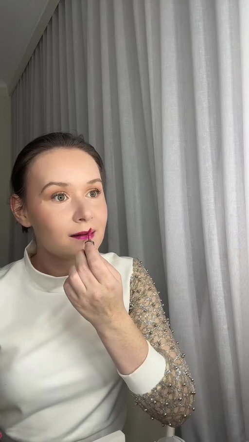 Pulled out an 8 year old @urbandecaycosmetics Relic - sadly i retired her after this! But she went out with a big bang 🙌🏻 

🏷️#urbandecay #urbandecaycosmetics  #meccabeautyloop #meccabeautyjunkie #urbandecayvice