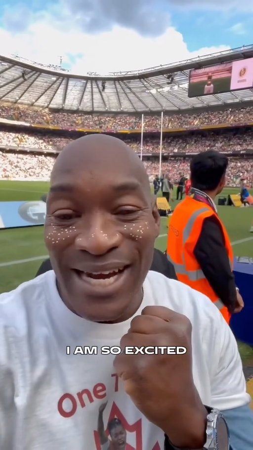 ✨“Go women’s rugby”✨

You heard it here first! 🥹 Asia Hogan-Rochester’s dad bringing the sparkles and support 👏

#RWC2025Final #RWC2025 #CANvENG #RWCBTS