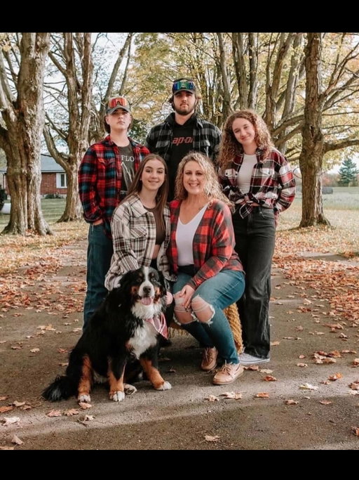 I have 4 pretty damn incredible kiddos.  Since I missed posting for Daughter’s Day yesterday and Son’s day today…here’s a throwback to some old pics that show how awesome these 4 are! I love you all more and more each day & although we are all spread out across the country on different journeys …home is in my heart for you all. Mom will ALWAYS be here for you no matter what. I am SO proud of you guys. (Shout out to our amazing photographer since they were little too… @alysontame at @tame.images for always capturing the best of these personalities ❤️📸) @_ethanmason51_ @_.arica._ @juliette_mason18 jakemason.07