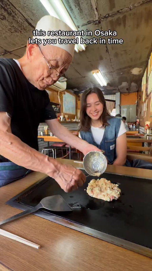 This Hidden Okonomiyaki Restaurant in Osaka will take you back in time to the Showa Era in Japan 🥹

📍Okonomiyaki Miyoshi in Osaka 

#japan #osaka #japanesefood #okonomiyaki #osakajapan