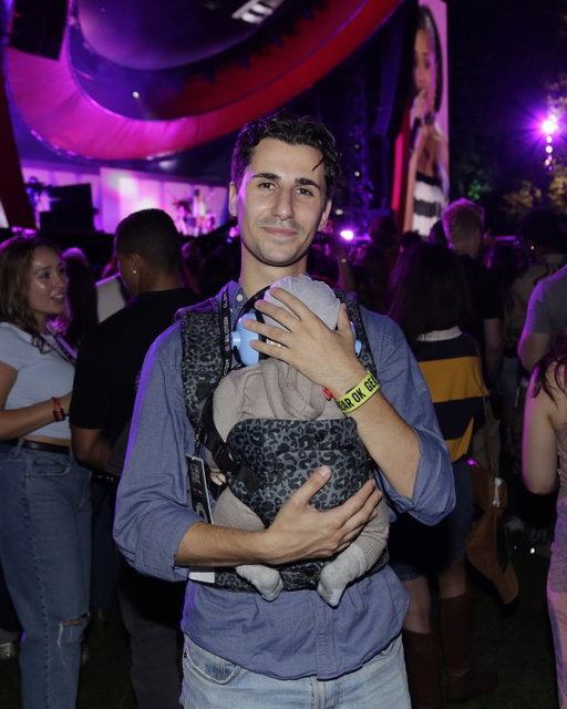 Baby’s first festival 🥹❤️

Such a special day getting to show baby Tyla his namesake perform in Central Park at @glblctzn festival. The joys of single fatherhood, seldom as they sometimes seem, are what keep us going when the going gets tough. 

📸: @joshlevy007
