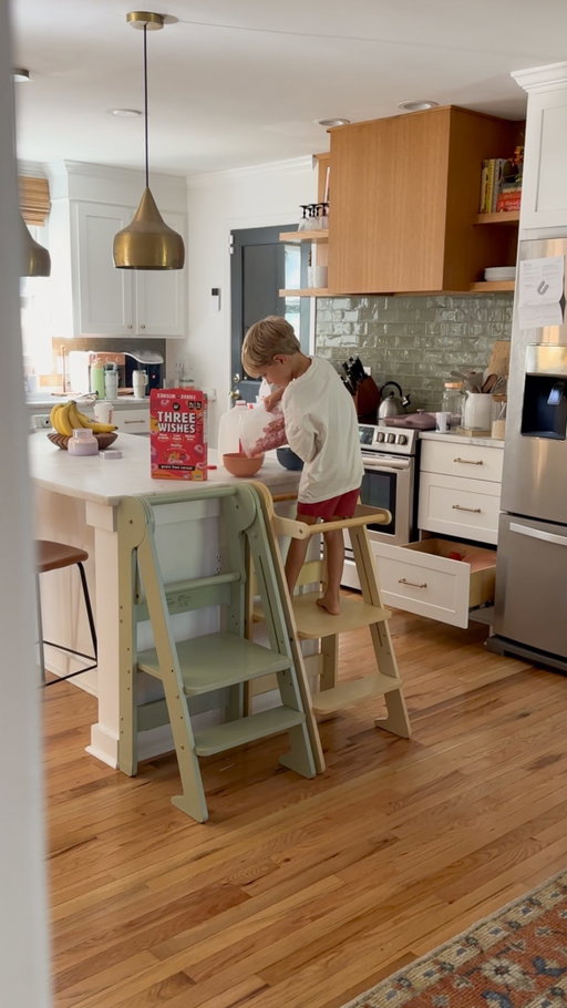 one of my greatest hopes is to raise kids who take initiative - who say —

“I can fix everyone cereal!” (S/O @threewishes!!!) 

“I can get him up for you!”

“I’ll pour the milk!”

“I’ll go get the blower, mom” 

I really believe initiative like that grows when we trust them with “big kid” tasks and STOP killing their initiative to help by always saying - “no not right now” or “no, I’ll do that” 

trust them with cracking the eggs, pouring the milk, putting shoes on the baby, opening the oven for you — be creative and look for “big kid” tasks and watch how it changes them. 

they’ll  be more cooperative, eager to help and quick to take initiative. Truly changed our home and truly believe it will change yours too!! 

loved getting to share this message with @threewishes bc cereal is the perfect wake up food to foster independence!! 

Three Wishes is packed with 8g of protein and only 3g of sugar and is gluten and grain free!! we get ours at Walmart!! 

#threewishespartner